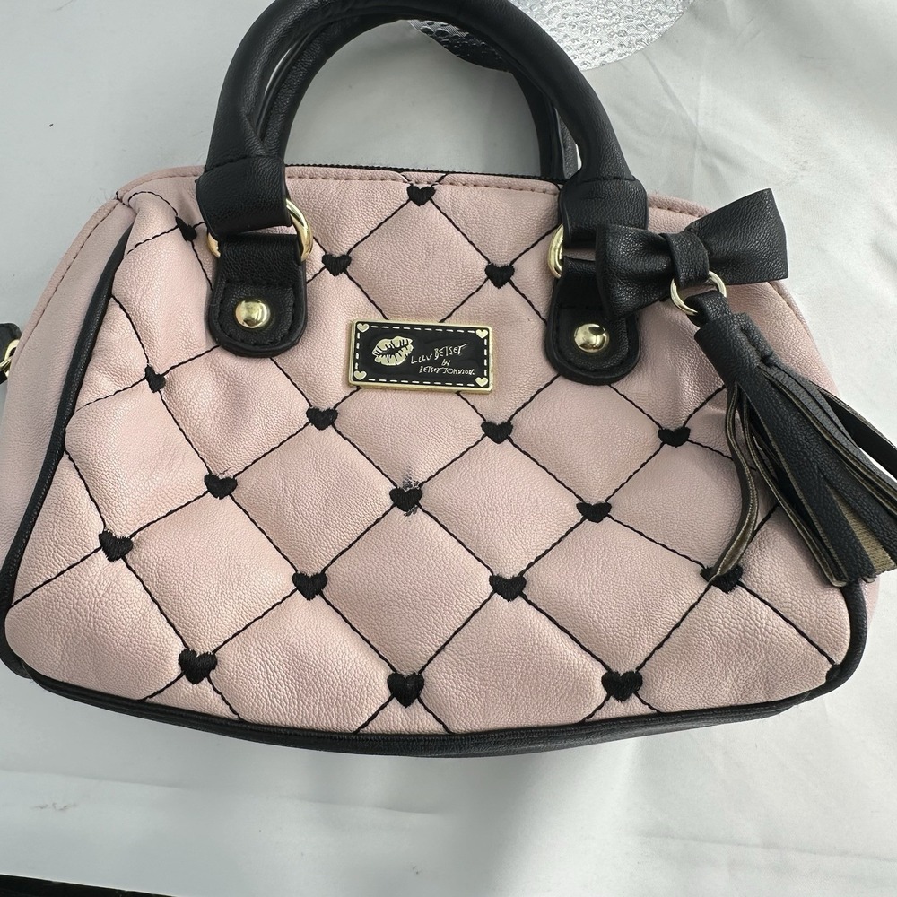 Betsey Johnson Women's Mini Quilted Handbag, Light Pink Black Heart Zipper